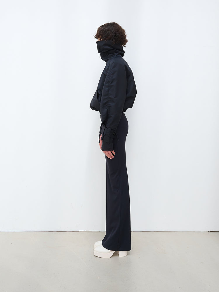 Short bomber with high collar